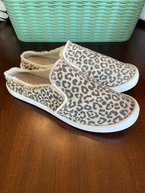 Jellypop Leopard Cheetah Print Slip On Mules